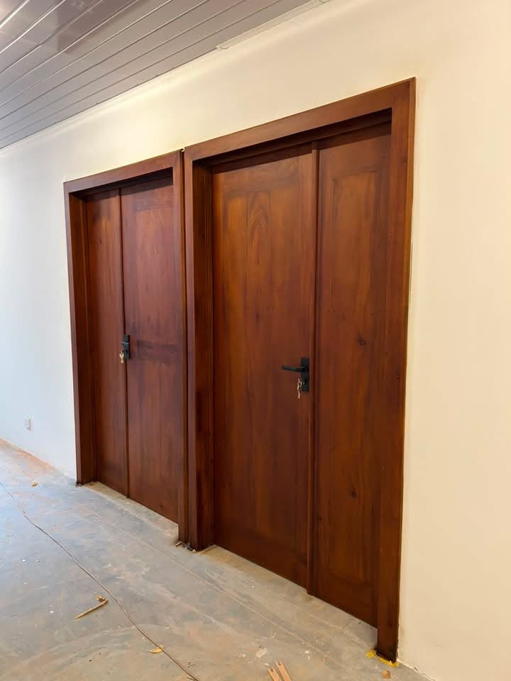 Solid wood interior doors fitted on site